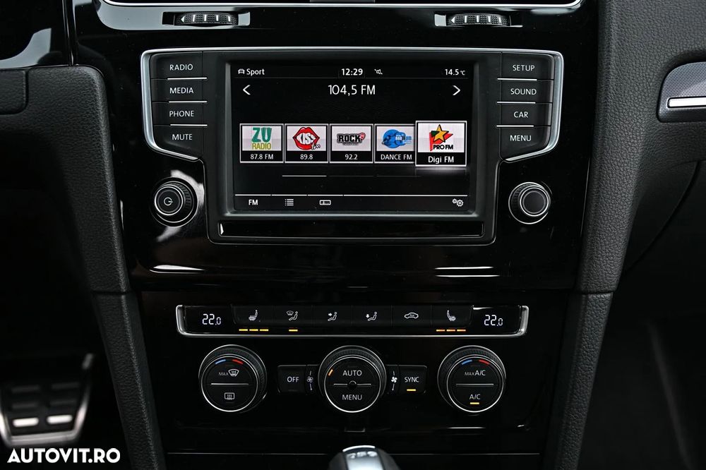 Volkswagen Golf 1.4 TSI DSG Highline - 28