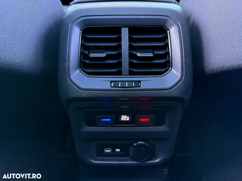 Volkswagen Tiguan - 19