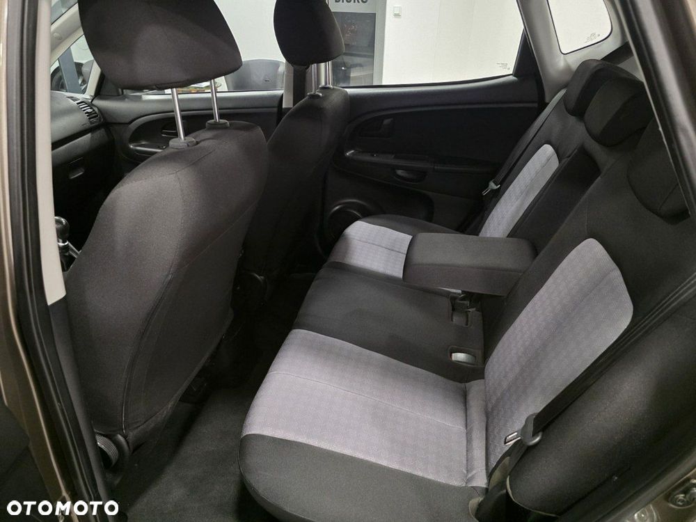 Kia Venga 1.4 CVVT Dream Team Edition - 12