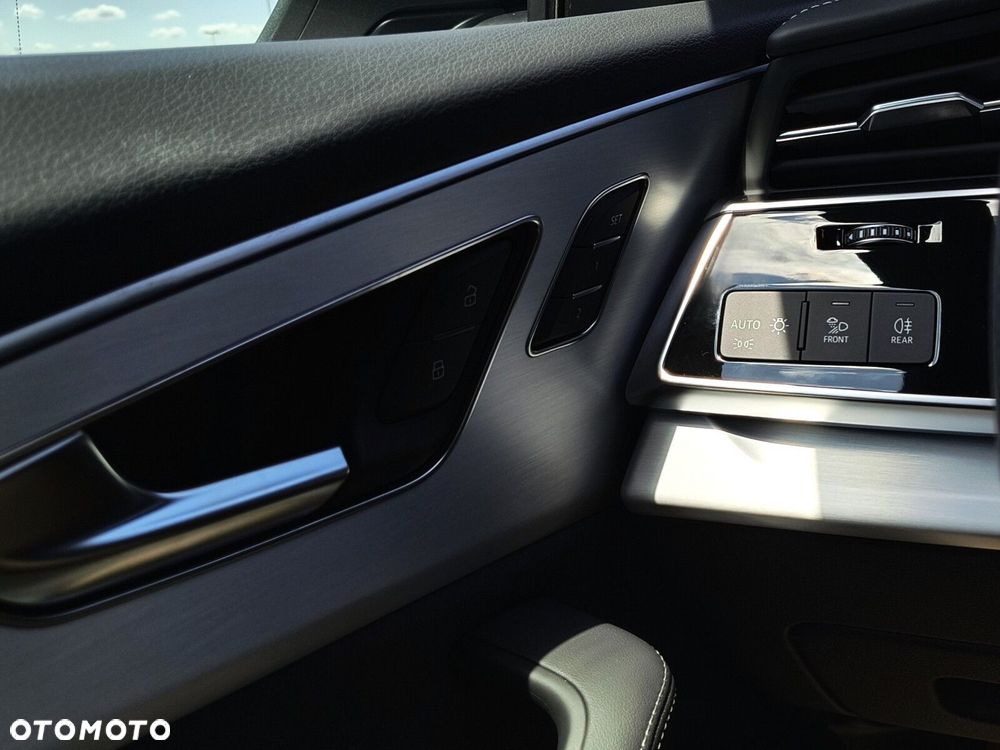 Audi Q8 - 21