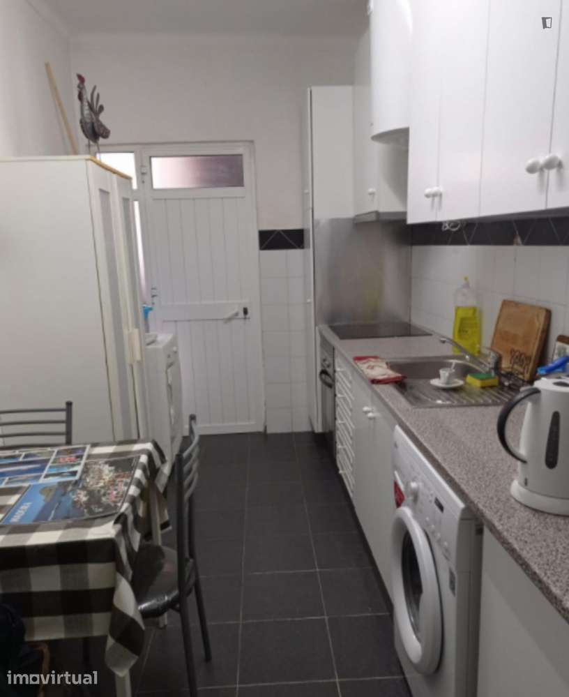 Quarto - localizado em Lisbon - Grande imagem: 5/8