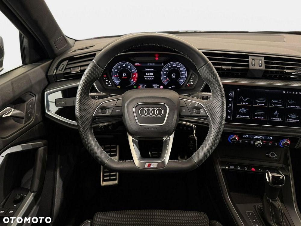 Audi Q3 Sportback - 14