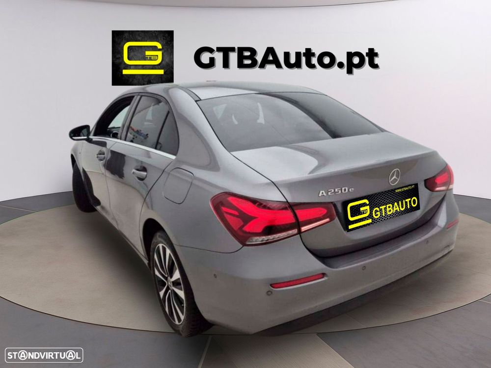 Mercedes-Benz A 250 - 10