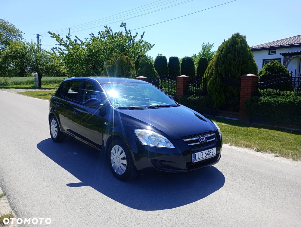 Kia Ceed 1.4 CVVT Attract - 4