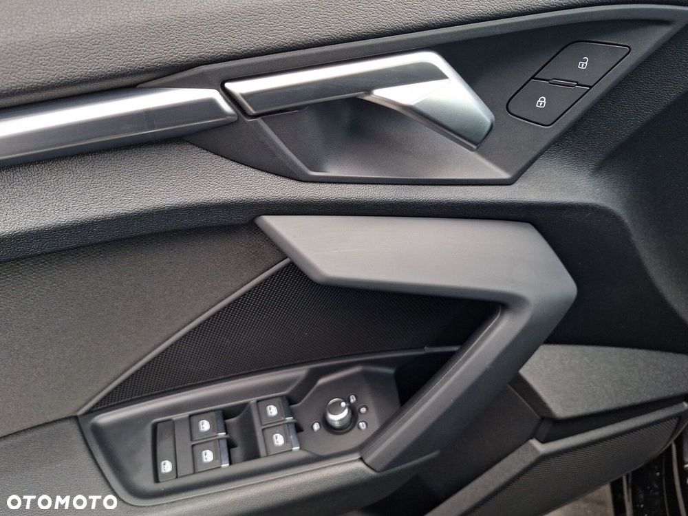 Audi A3 Sportback 35 TFSI mHEV S tronic - 10