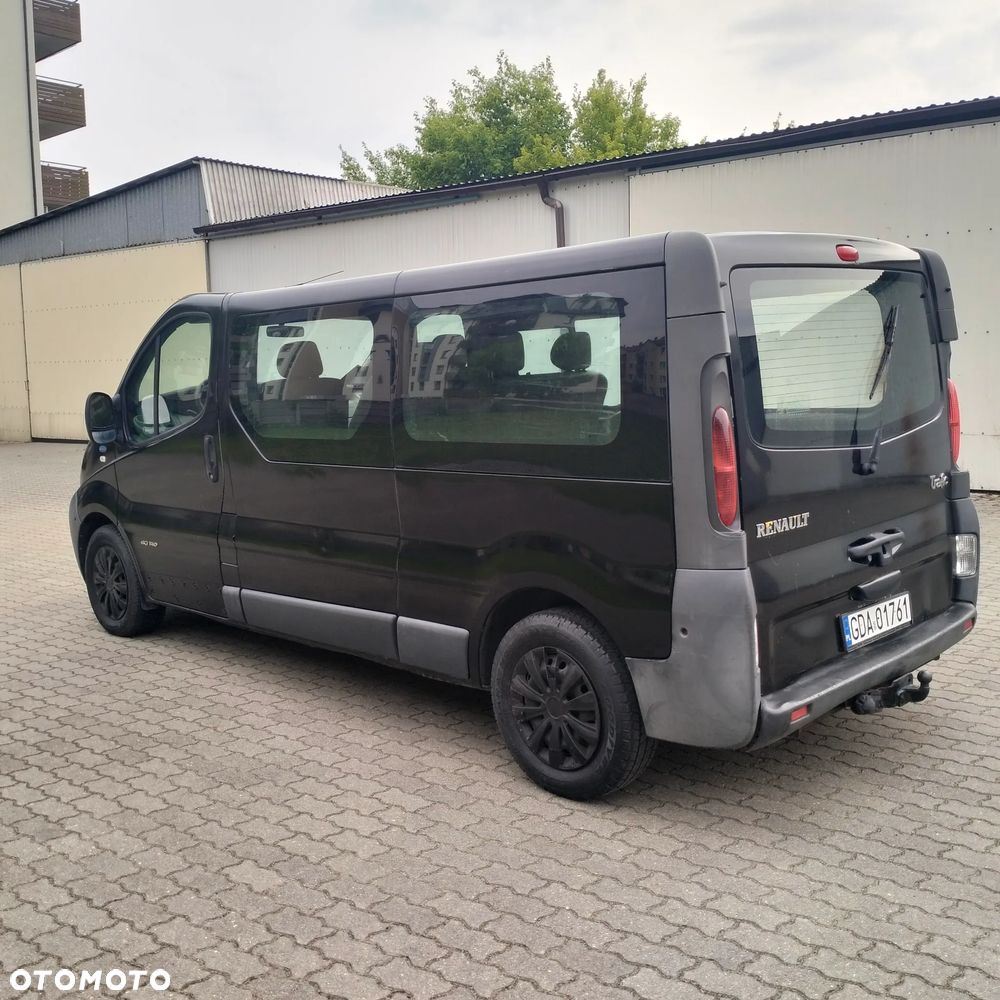 Renault Trafic Passenger - 3