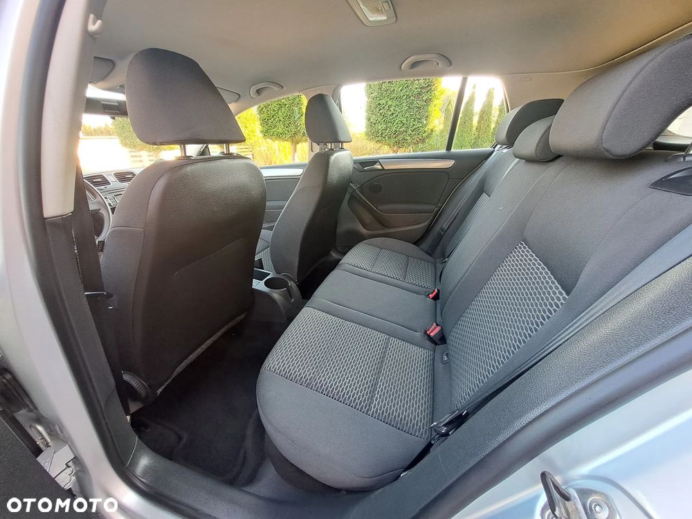 Volkswagen Golf - 14