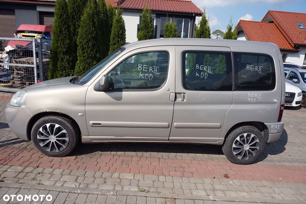 CITROEN BERLINGO I LIFT II M59 2005 KDDC 1.6 HDI DV6ATED4 90KM 20DM83 SREBRNY na części - 2