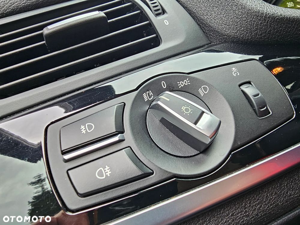 BMW X4 xDrive20d xLine - 30