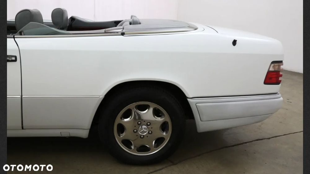 Mercedes-Benz W124 (1984-1993) - 29