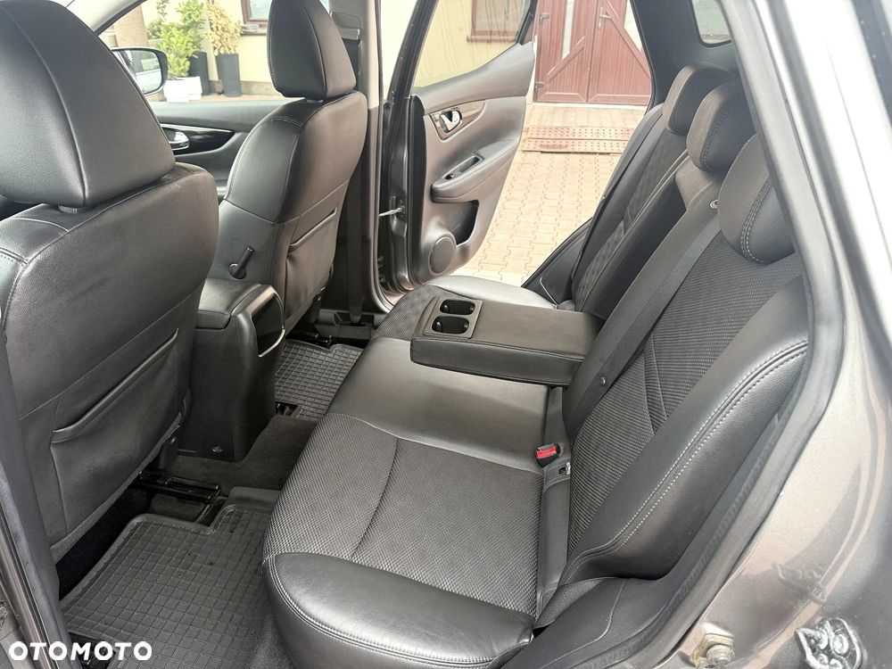 Nissan Qashqai 1.2 DIG-T Tekna - 24