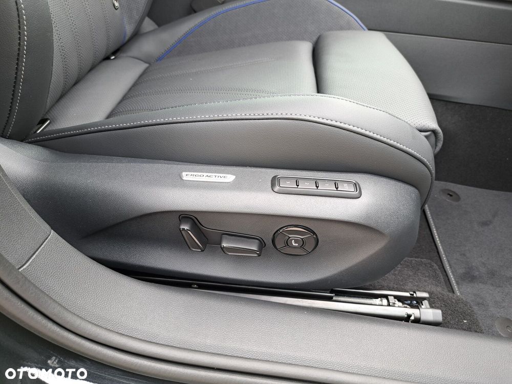 Volkswagen Passat - 16