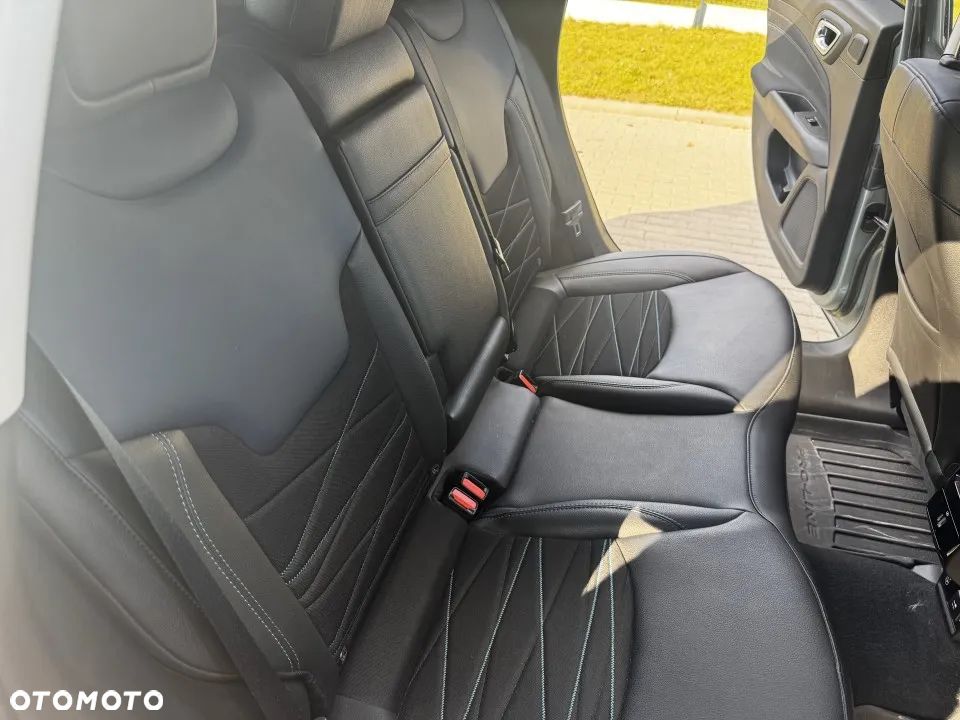 Jeep Compass - 22