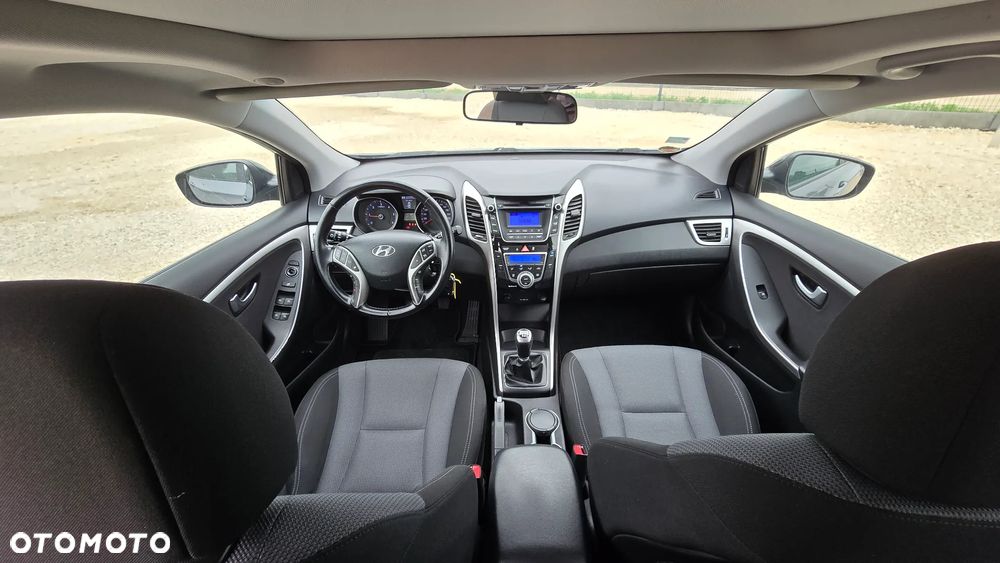 Hyundai i30 1.6 CRDi Classic + - 16