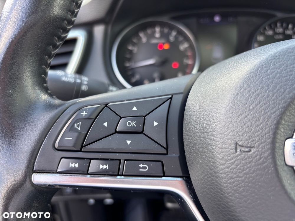 Nissan Qashqai 1.3 DIG-T N-Connecta - 21
