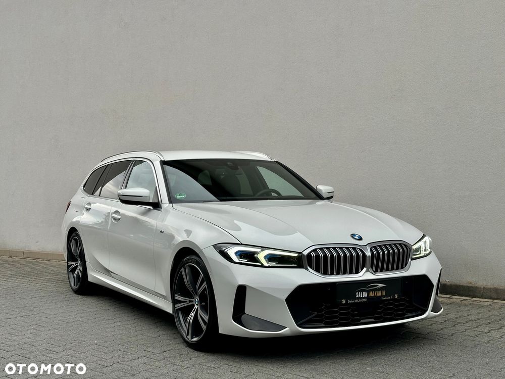 BMW 3 Series 2023 photo 3