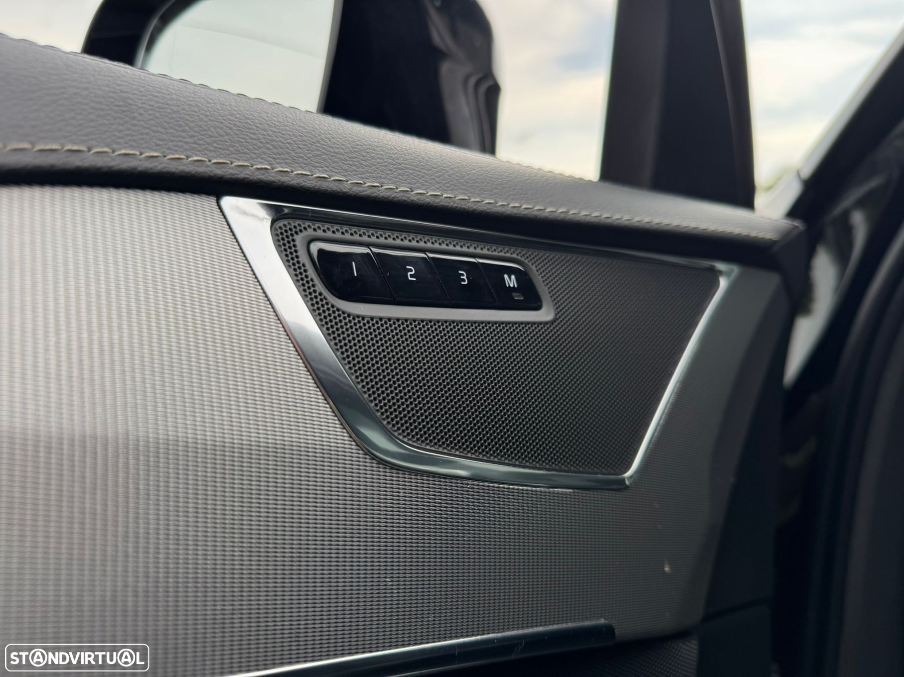 Volvo XC 90 2.0 T8 PHEV R-Design AWD - 20