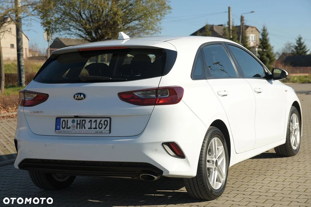 Kia Ceed - 7