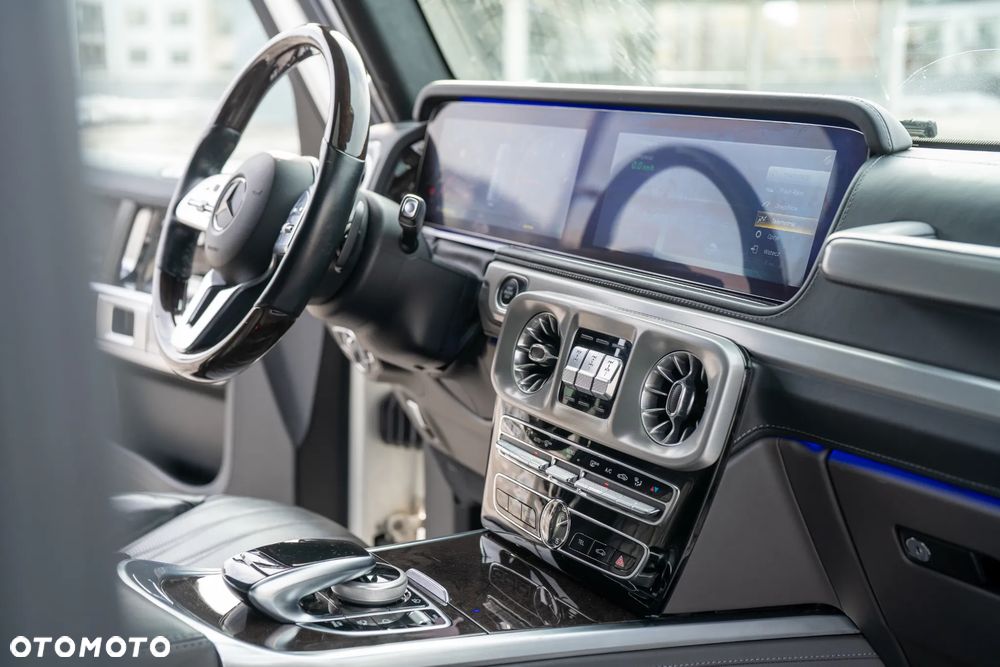 Mercedes-Benz Klasa G 400 d - 12