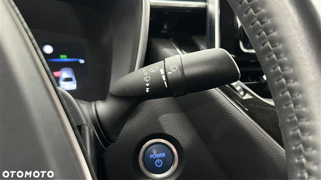 Toyota Corolla 1.8 Hybrid Active - 24