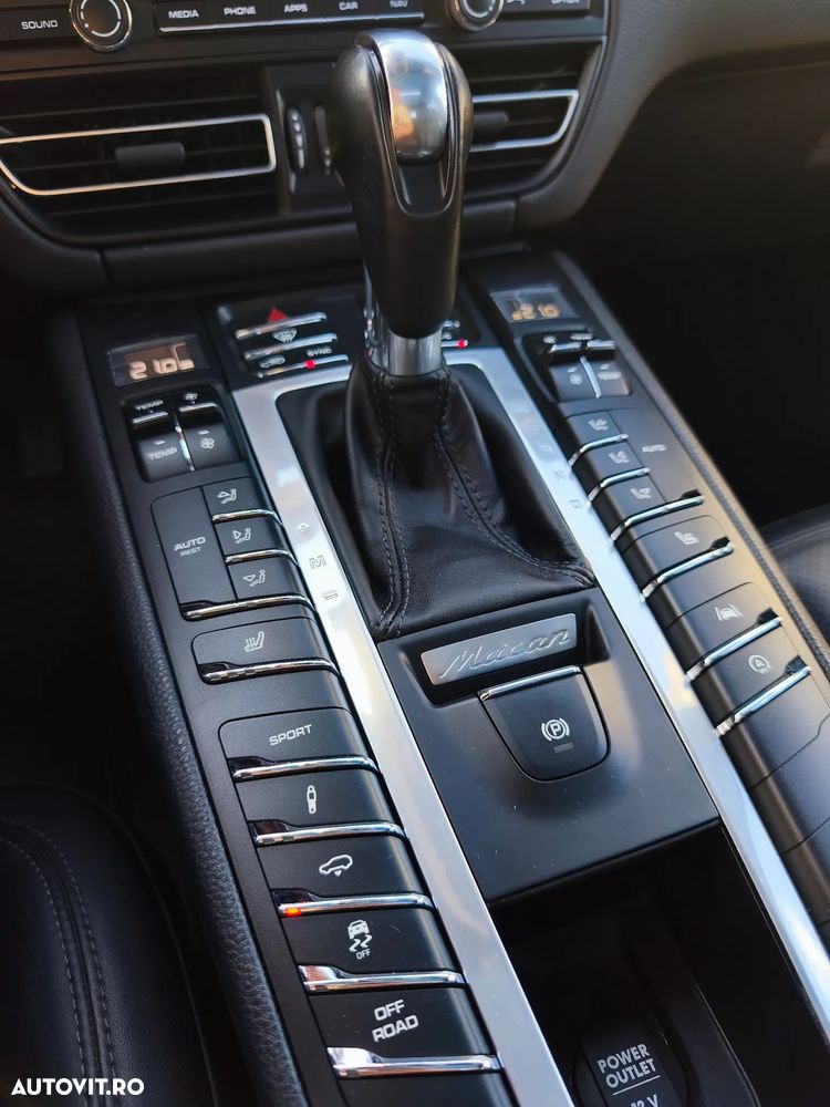 Porsche Macan S - 27