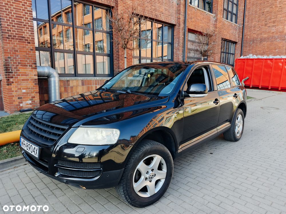 Volkswagen Touareg - 1