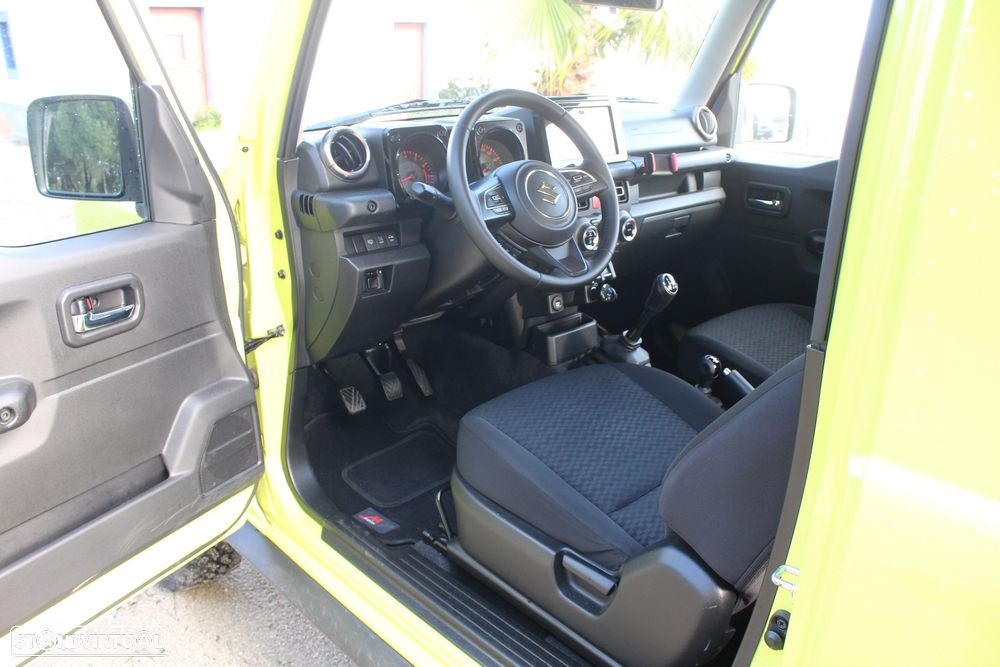 Suzuki Jimny 1.5 ALLGRIP Comfort+ - 14