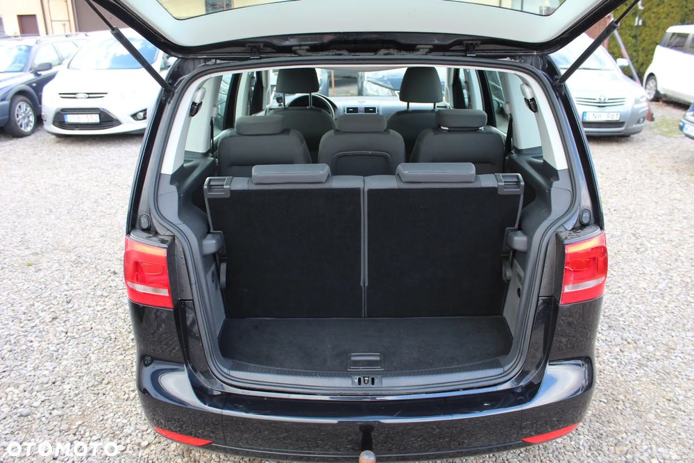 Volkswagen Touran 1.6 TDI DPF BlueMot Trendline - 21