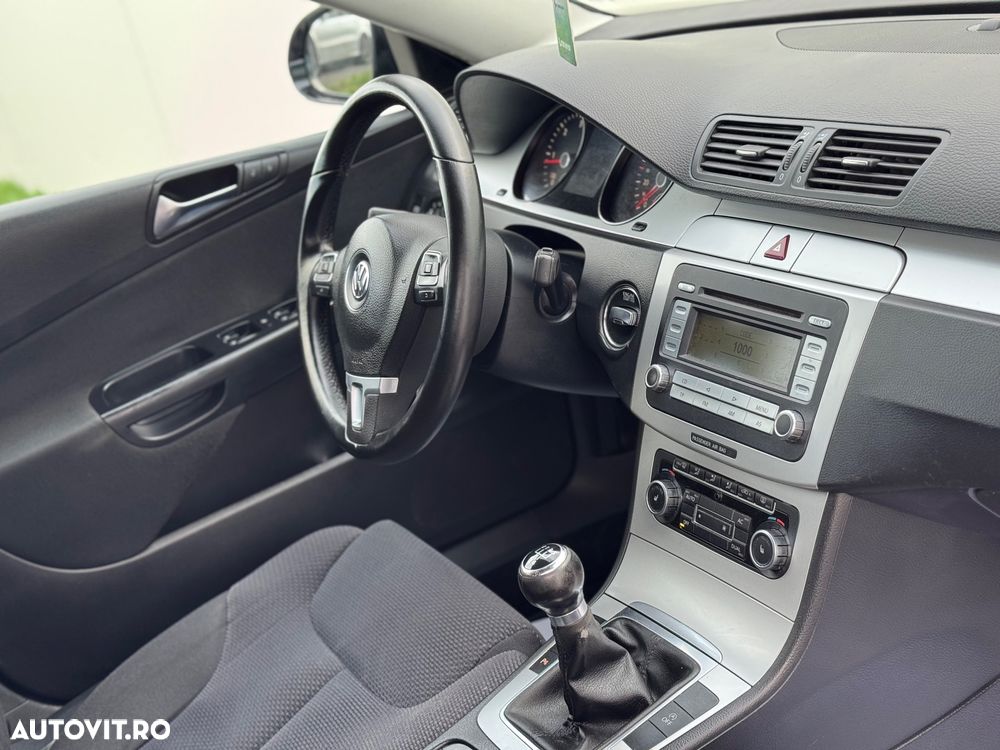 Volkswagen Passat Variant 1.6 TDI BlueMotion - 9
