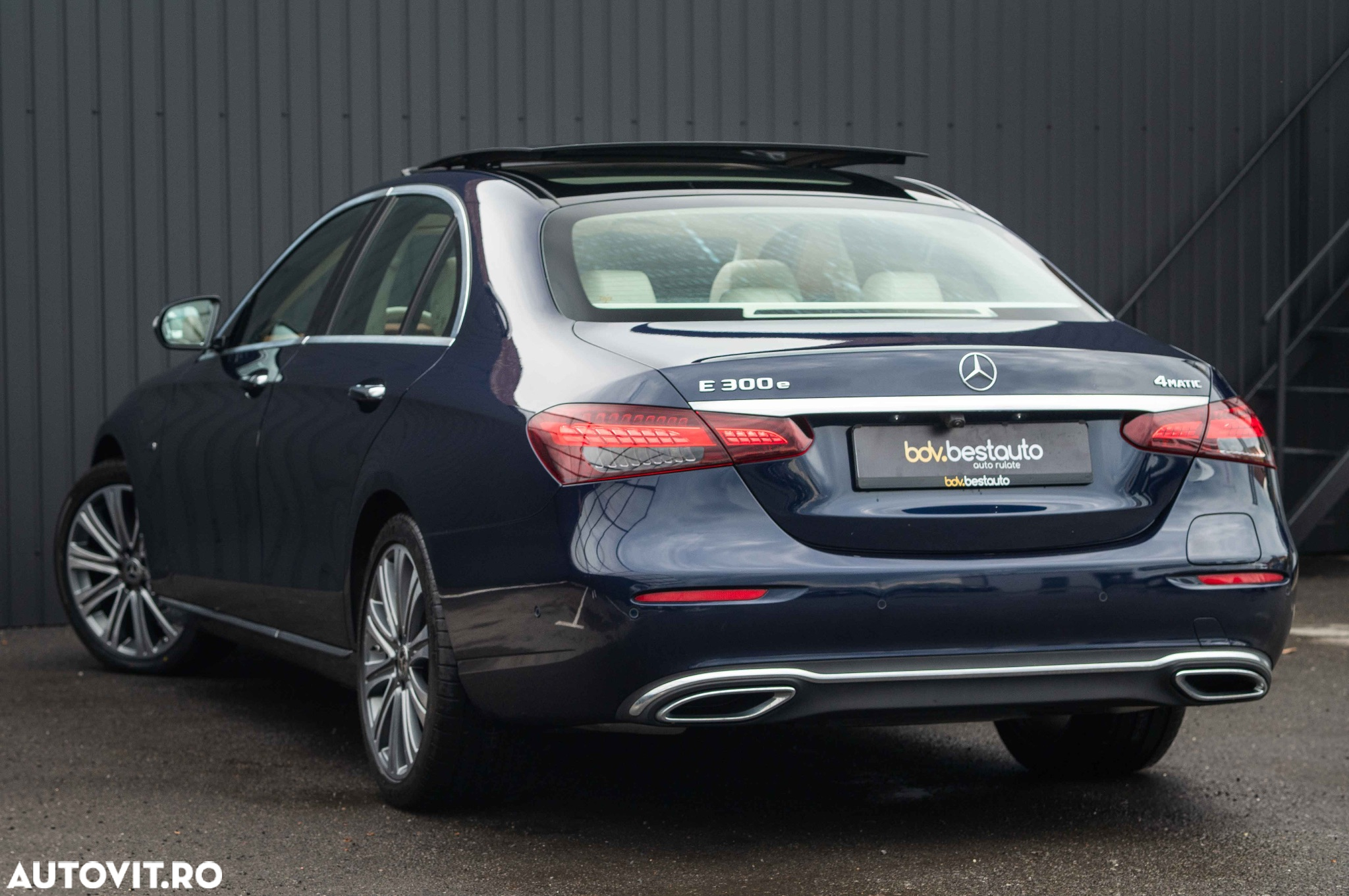 Mercedes-Benz E 300e 4Matic 9G-TRONIC Edition AVANTGARDE - 6