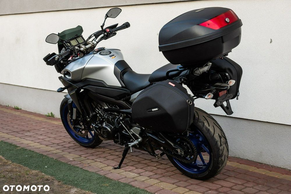 Yamaha MT - 5