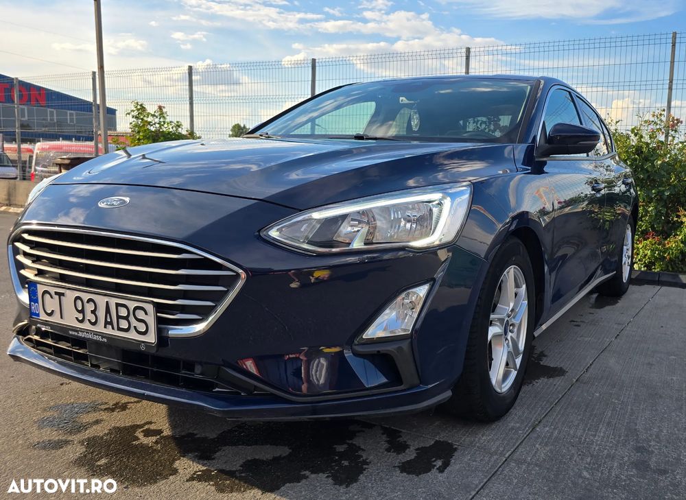 Ford Focus 1.0 EcoBoost Titanium - 1