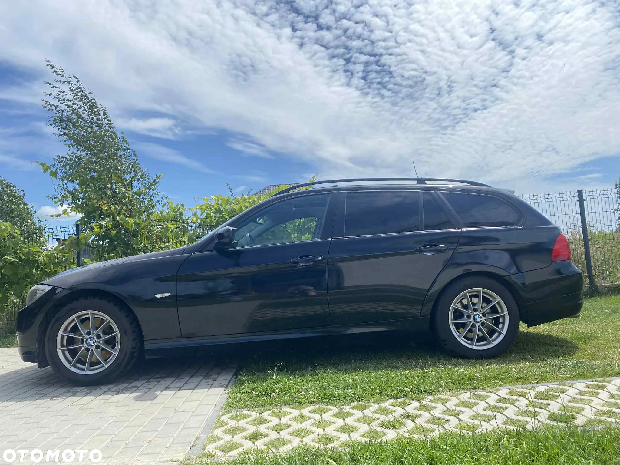 BMW Seria 3 320d DPF Touring - 3