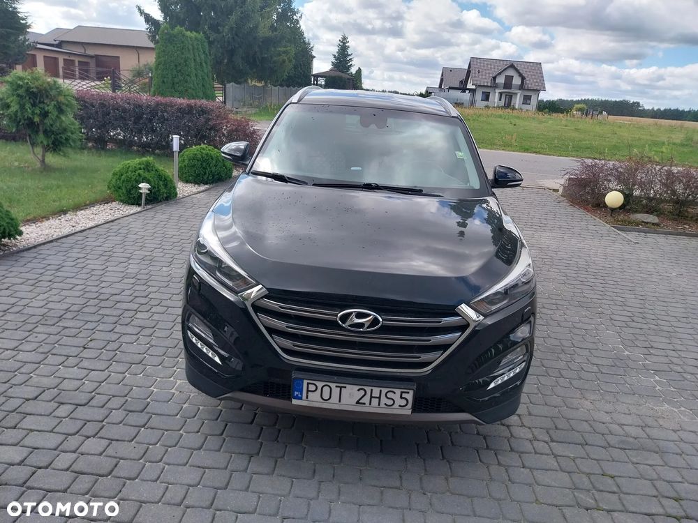 Hyundai Tucson 1.7 CRDI BlueDrive Style 2WD - 1