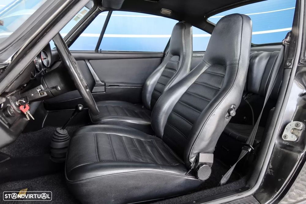 Porsche 911 Série G - 10