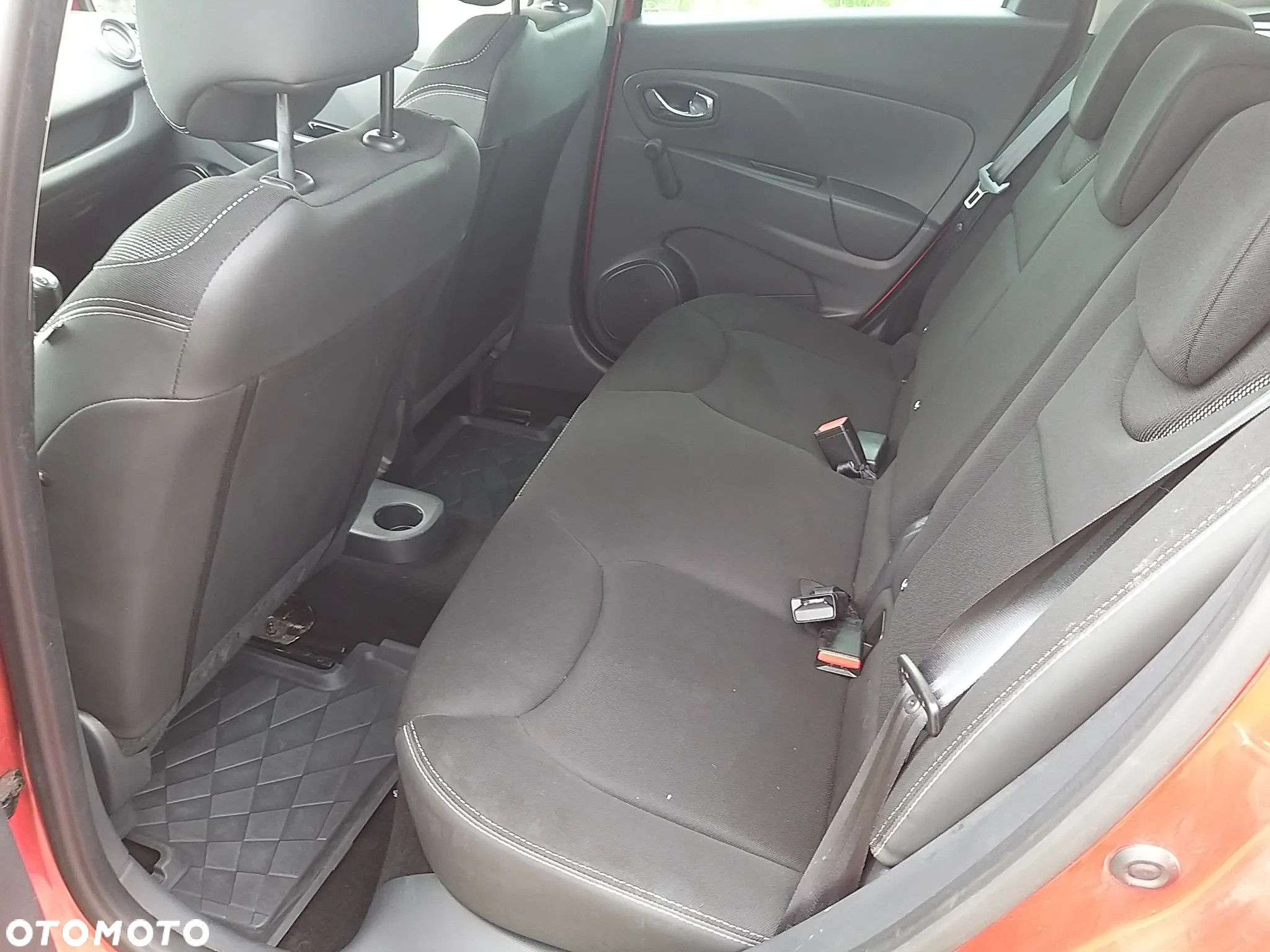 Renault Clio 1.2 16V 75 Experience - 8