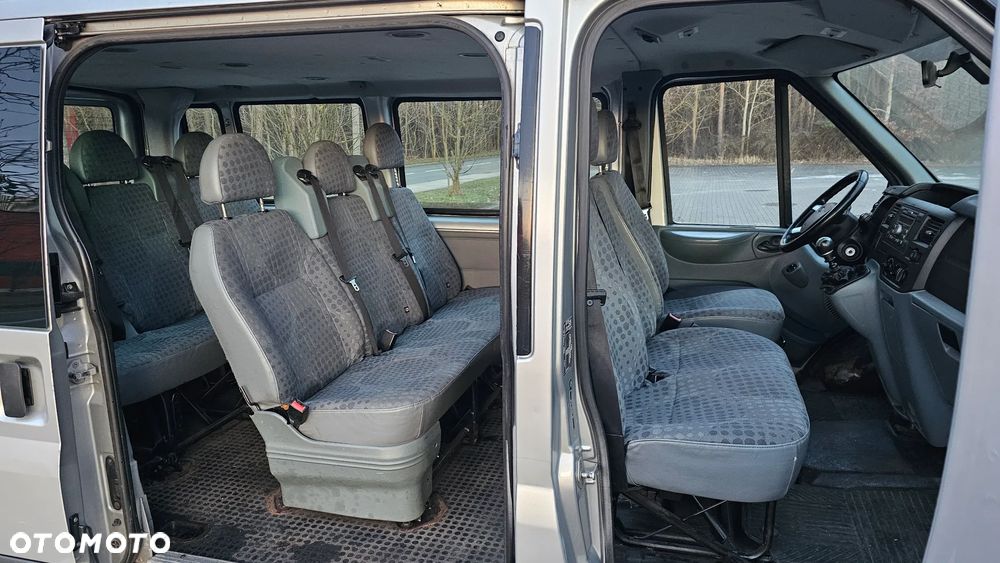 Ford Transit - 12
