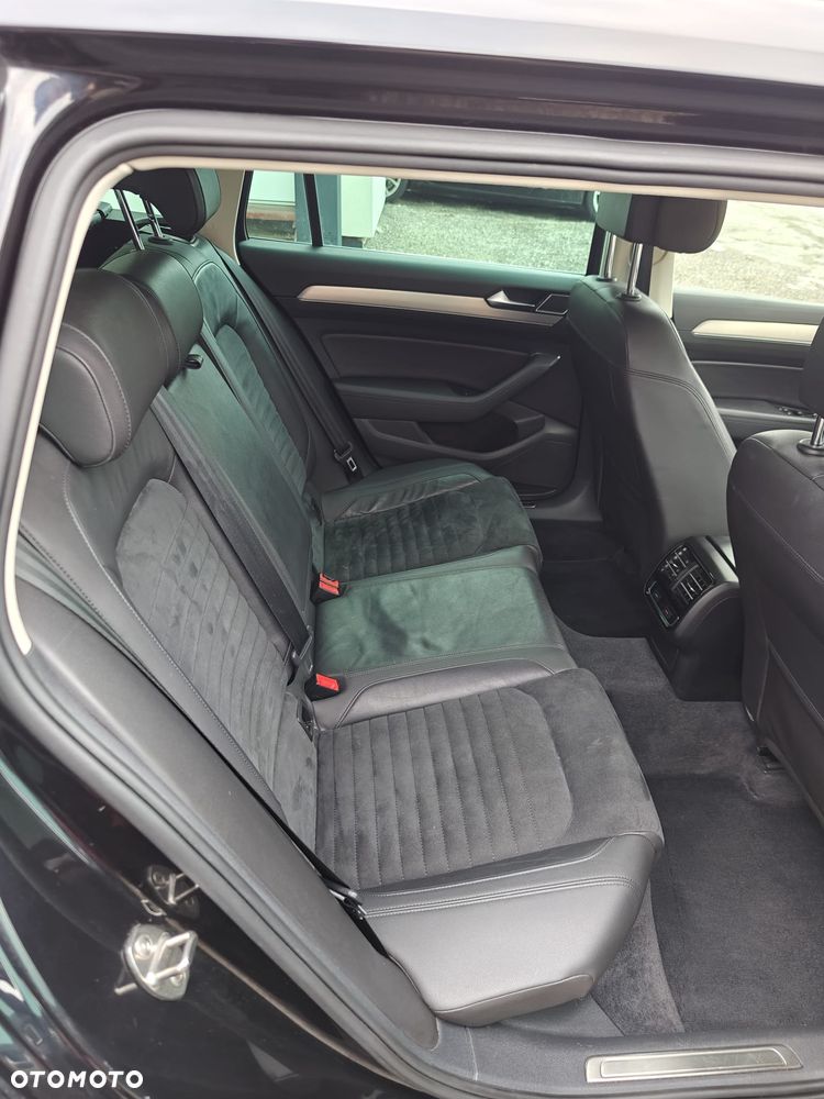 Volkswagen Passat 2.0 TDI SCR DSG Highline - 22