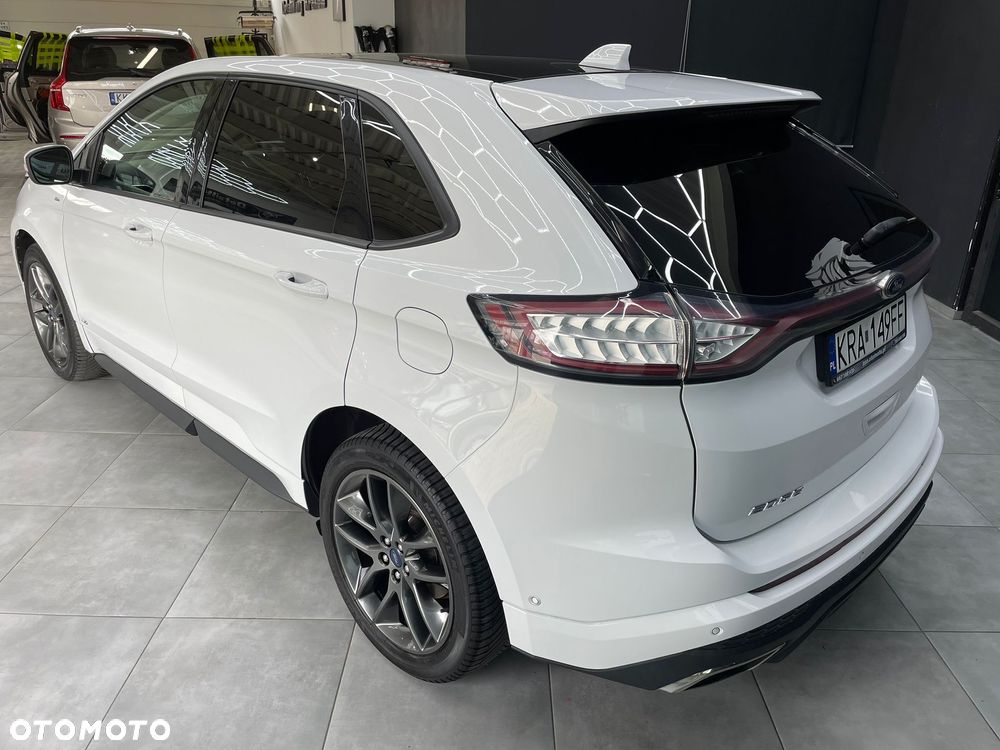 Ford Edge 2.0 TDCi Bi-Turbo 4x4 ST-LINE - 3
