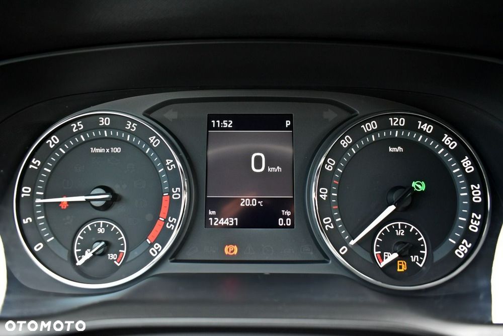 Skoda Octavia 2.0 TDI Ambition DSG - 18