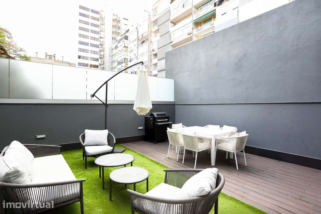 T1 com Jardim entre o Campo Pequeno e entrecampo - Grande imagem: 2/15