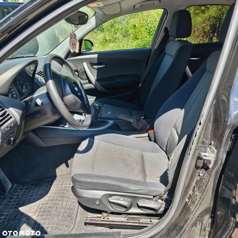 BMW Seria 1 116i - 4