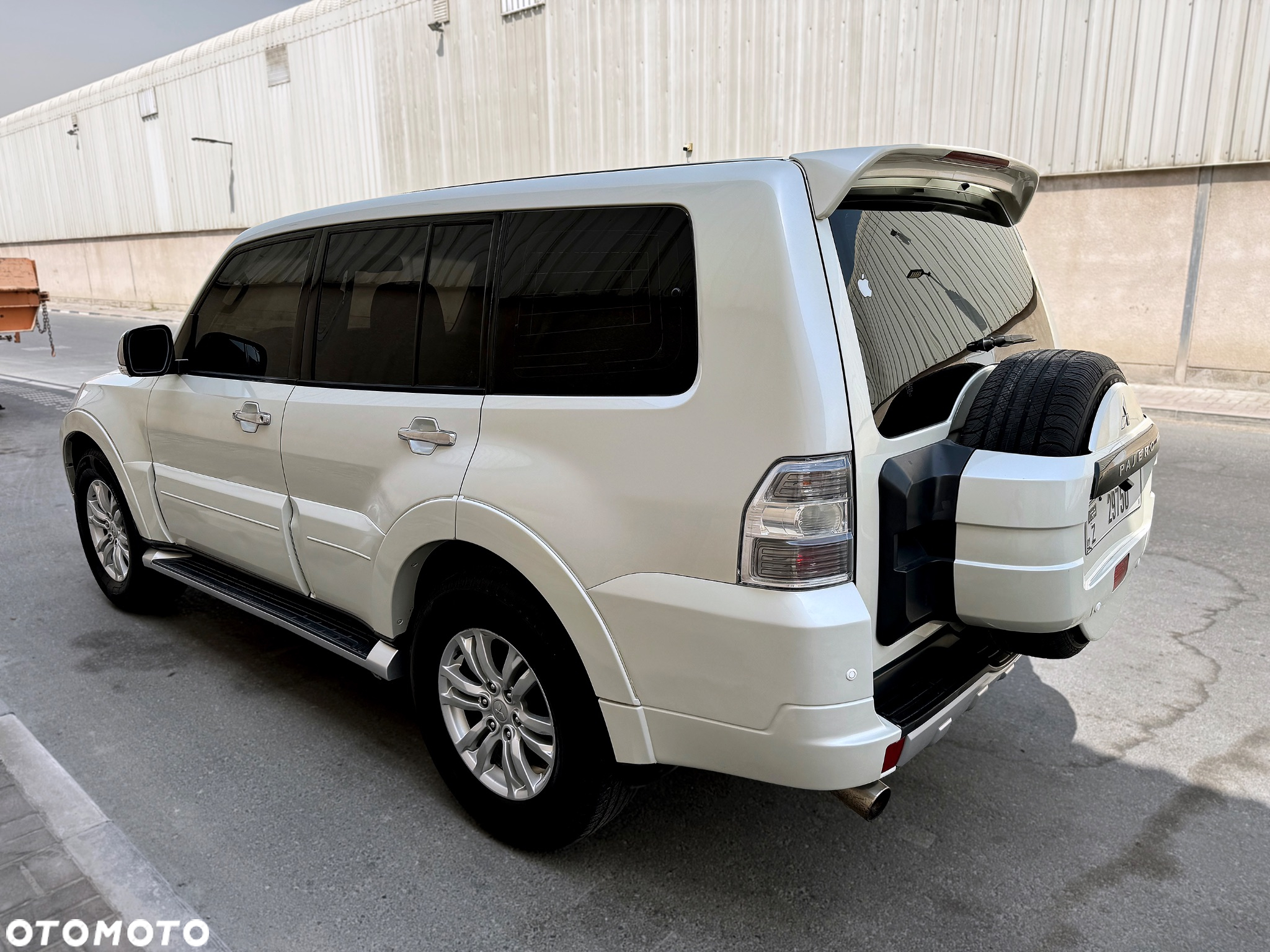Mitsubishi Pajero 3.8 V6 Instyle - 9