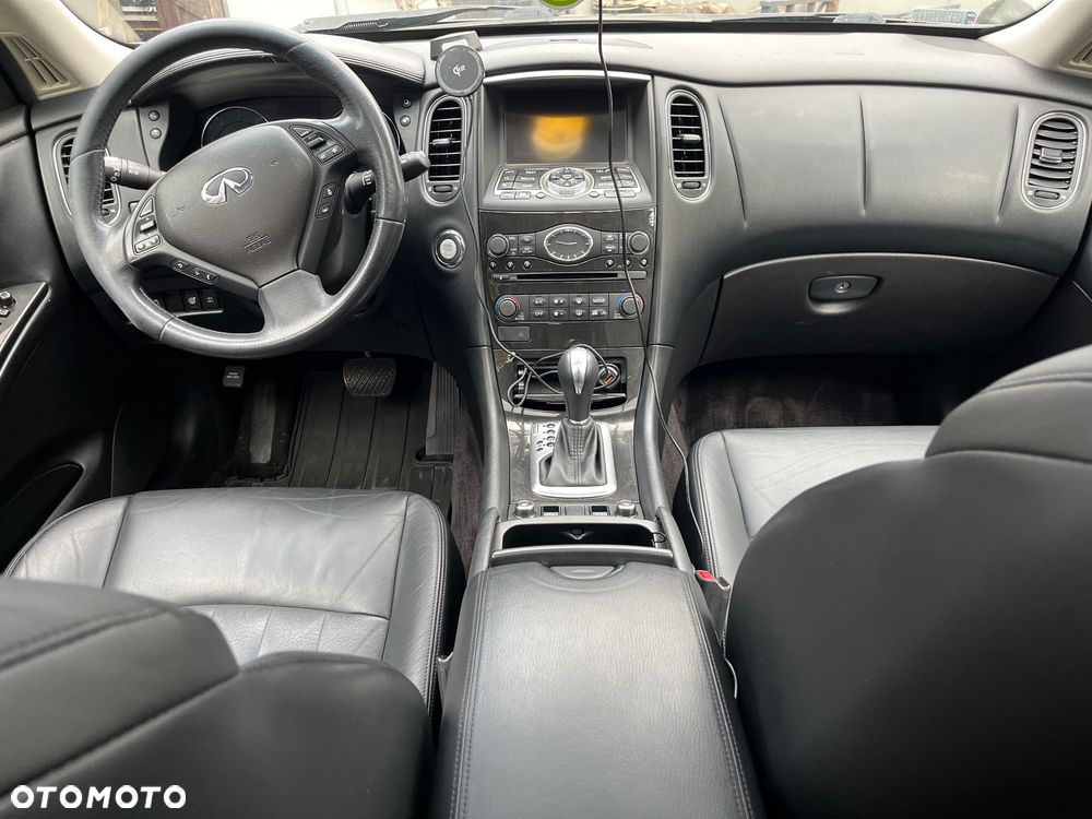 Infiniti QX50 3.0d - 9