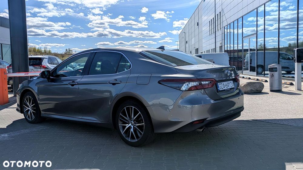 Toyota Camry 2.5 Hybrid Executive CVT - 6