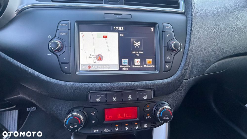 Kia Ceed - 32