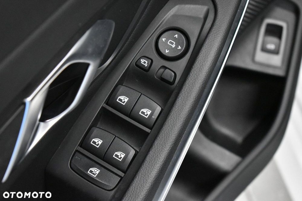 BMW Seria 3 320d xDrive mHEV sport - 8