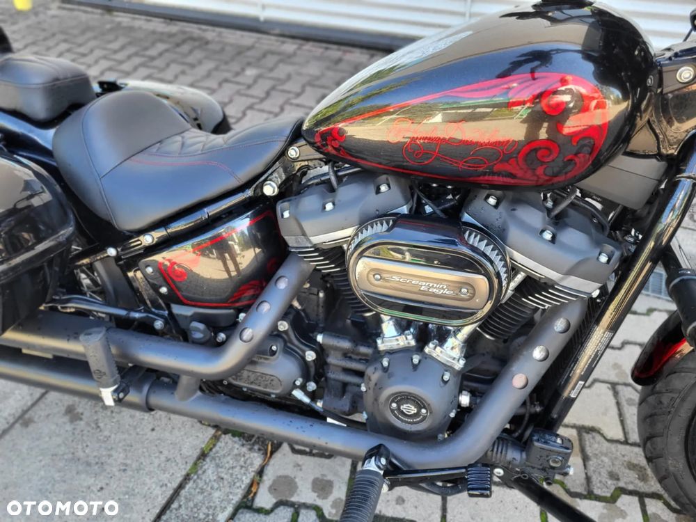 Harley-Davidson Softail Street Bob - 15