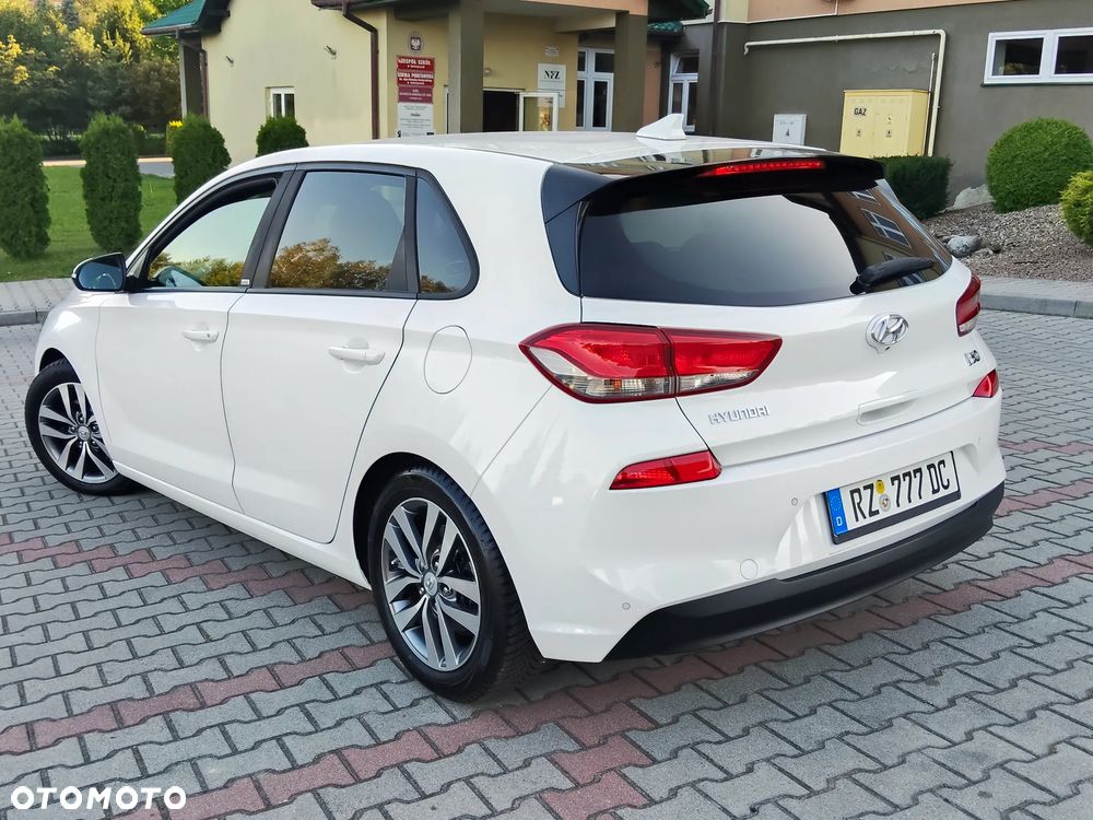 Hyundai i30 1.4 Premium - 3