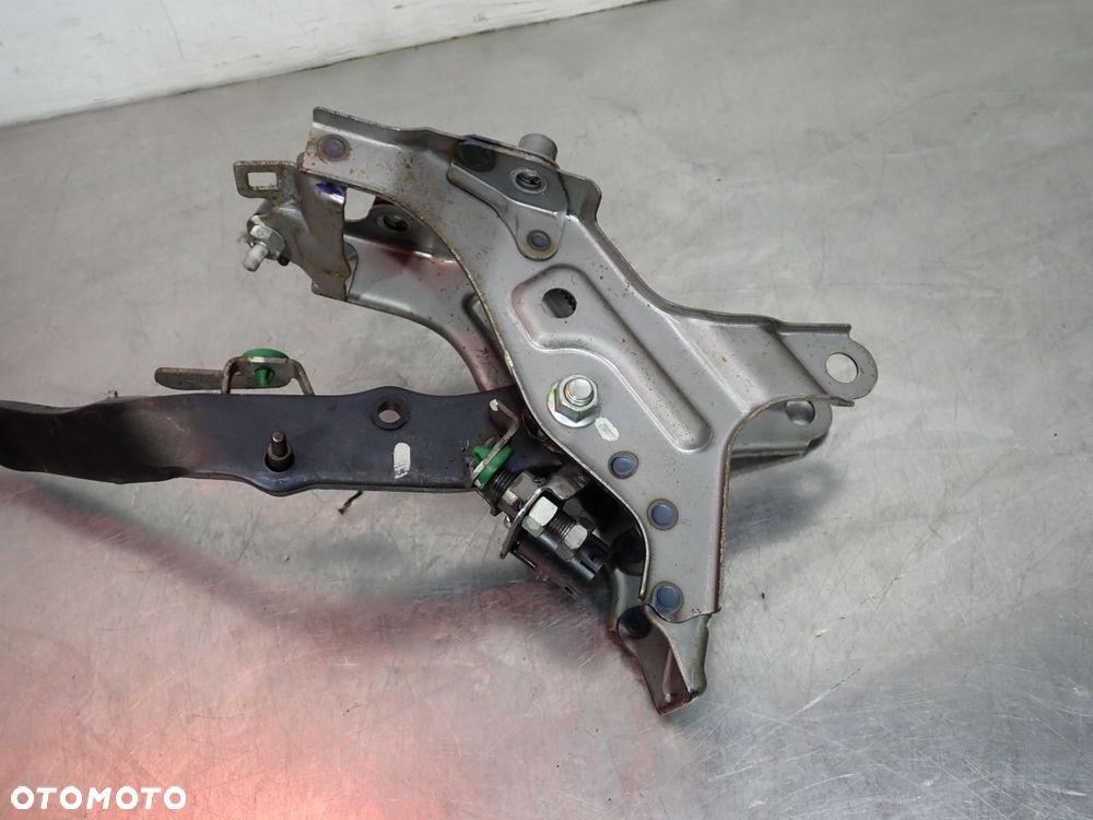 PEDAŁ SPRZĘGŁA TOYOTA COROLLA E15 - 4